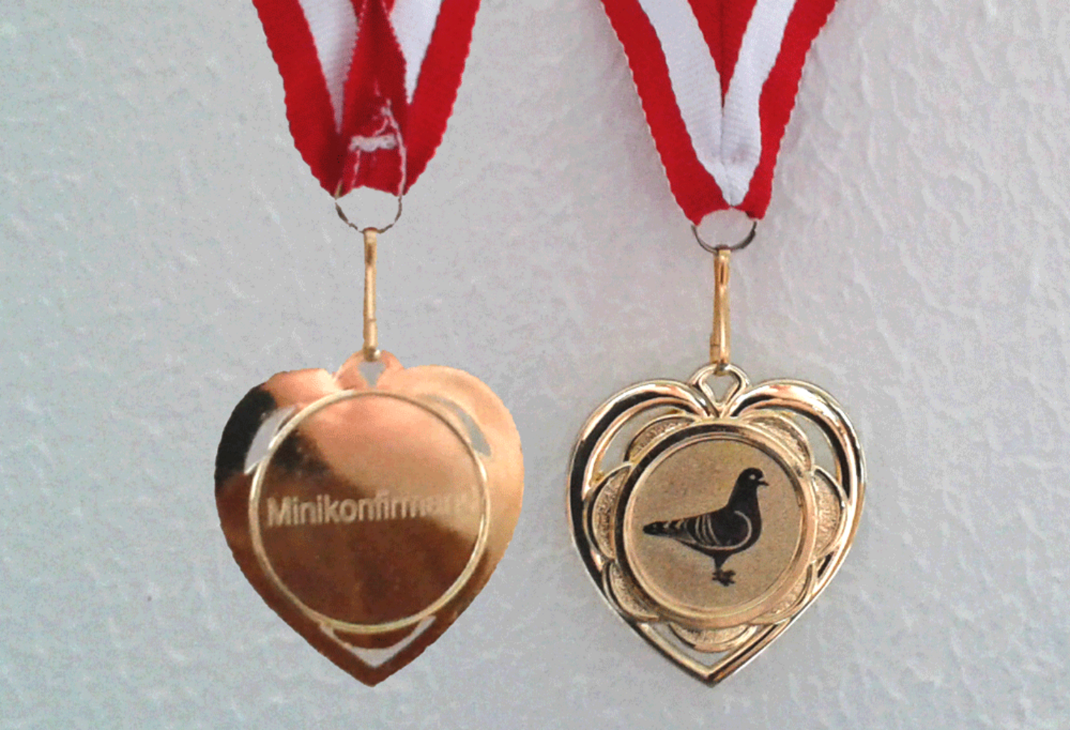 Medaljer til minikonfirmandafslutning